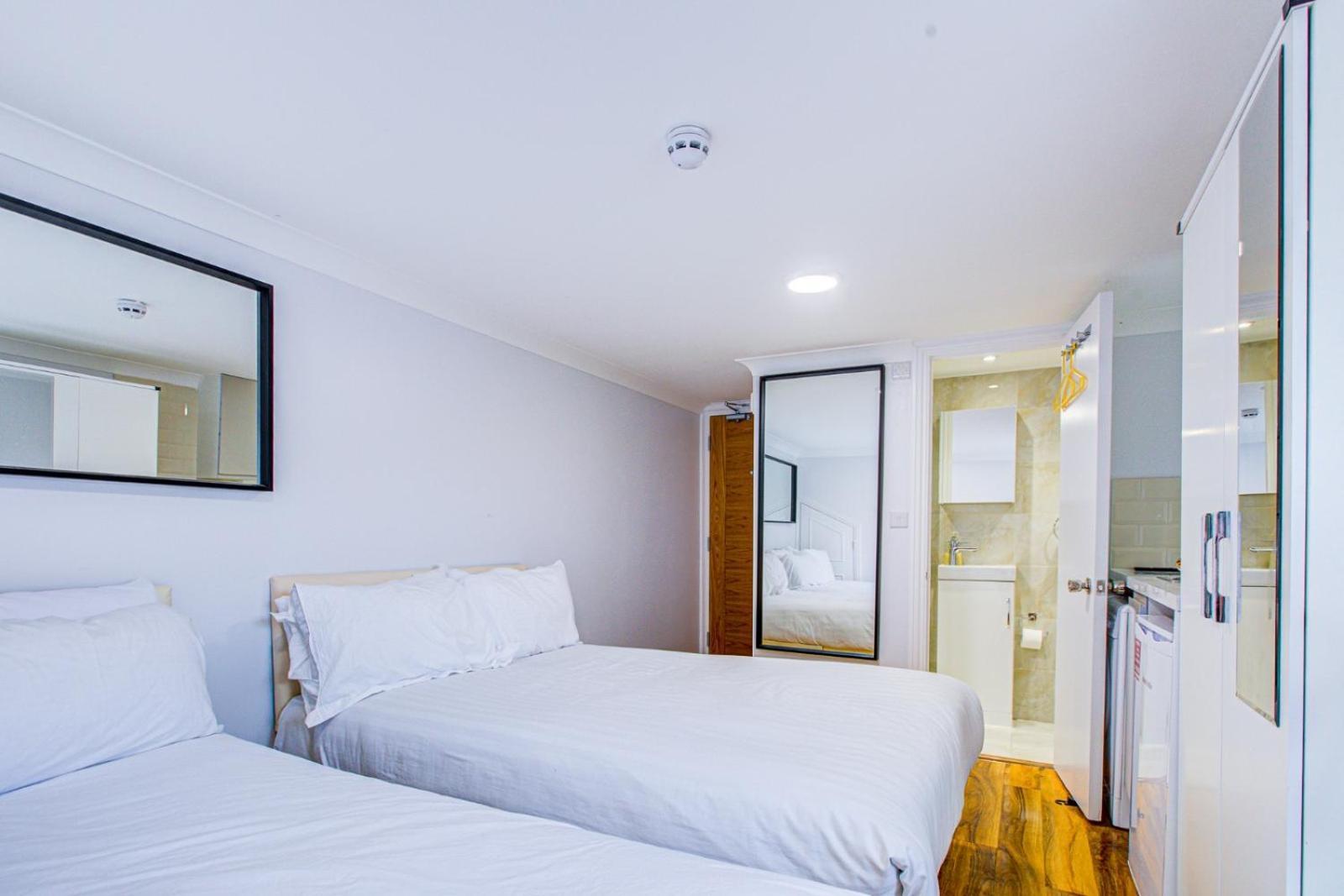 Streatley Apartments Лондон Экстерьер фото